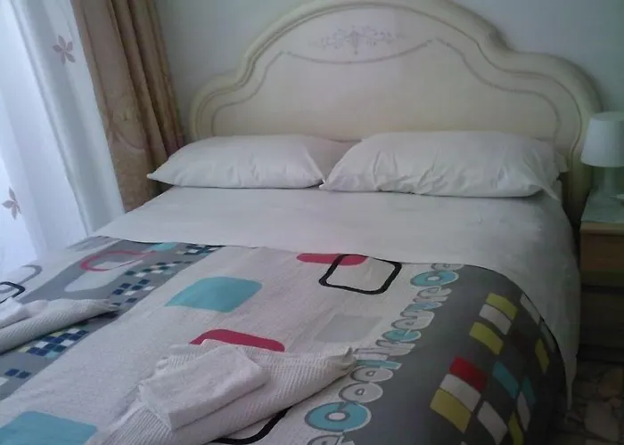 Konukevi Roma Prince Inn Accommodation Roma