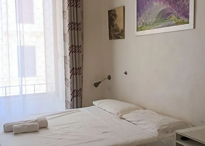 Roma Prince Inn Accommodation 2*