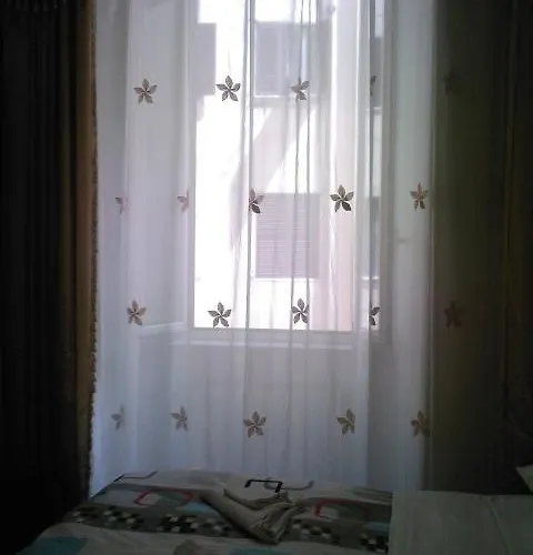 Roma Prince Inn Accommodation Konukevi 2*